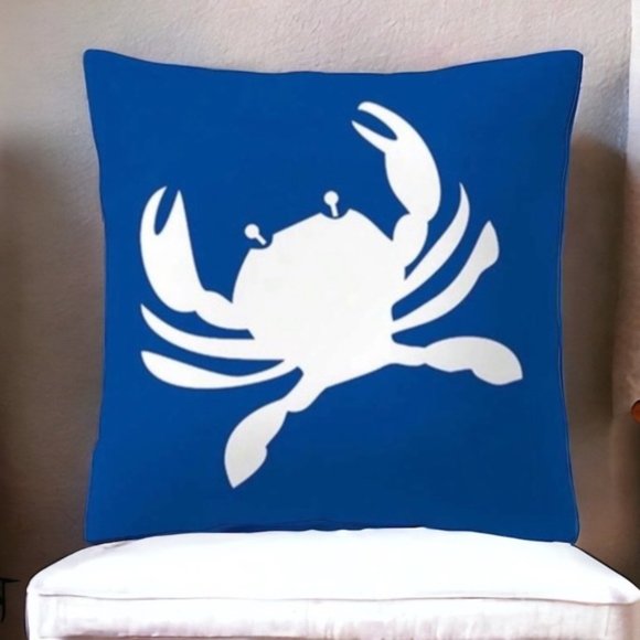 Coastal Nautical Crab Pillow Cover Graphic  17.7 in Square Classic Blue White - Picture 4 of 12